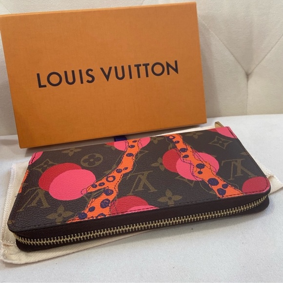 LOUIS VUITTON LIMITED EDITION Monogram Ramages Zippy Wallet - Picture 6 of 9
